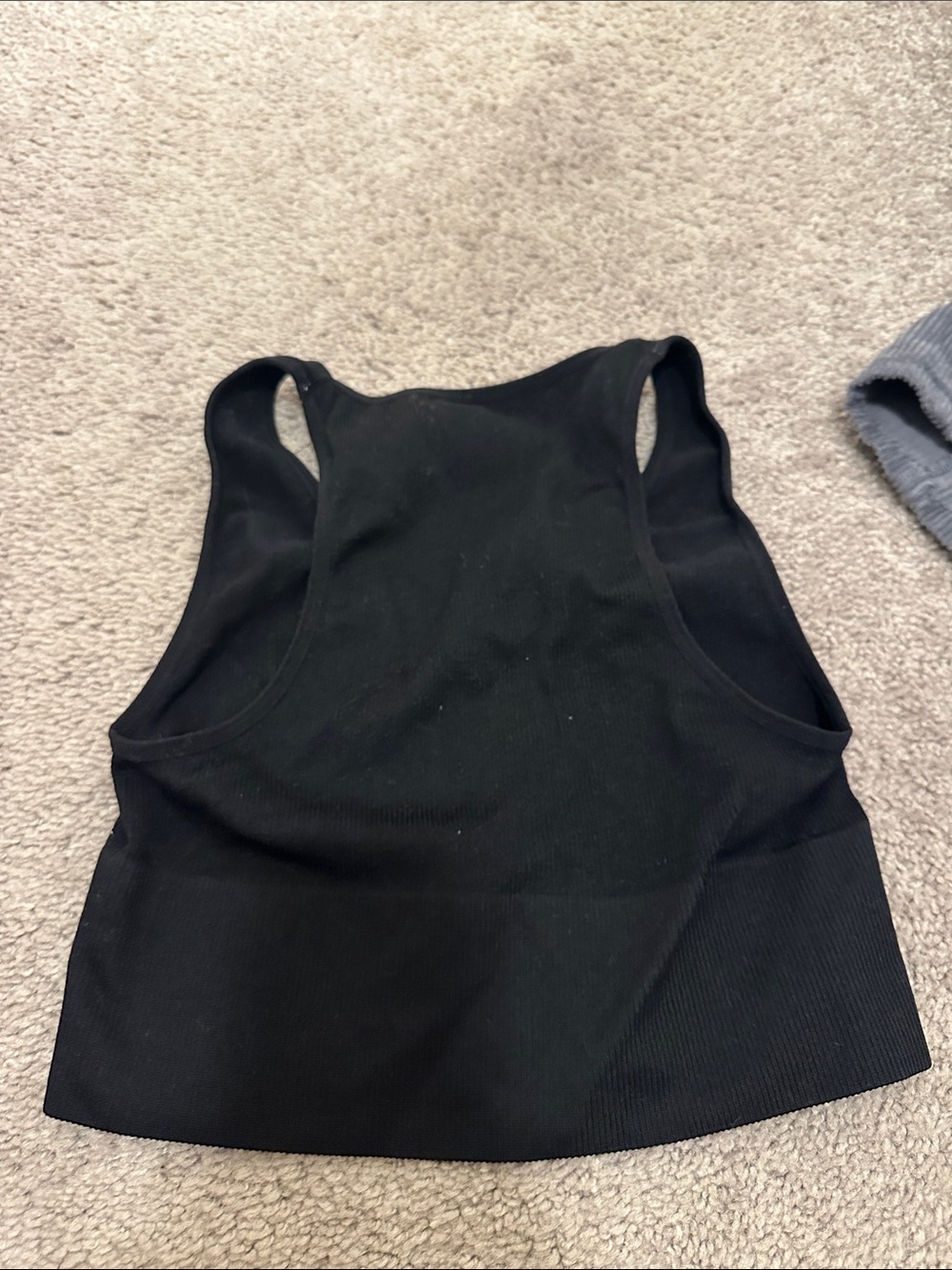 Black Ribbed V-Neck Racerback Crop Top - Picture 2 of 3